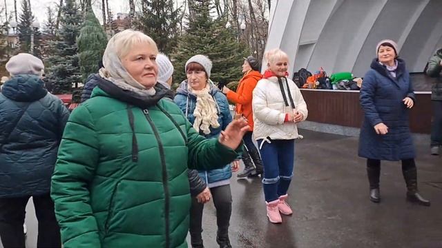 И СНОВА СЕДАЯ НОЧЬ❤️ТАНЦЬІ В ПАРКЕ ГОРЬКОГО❤️ ХАРЬКОВ ДЕКАБРЬ 2023 смотреть онлайн