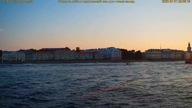 Сенатская пристань, проход военных кораблей по Неве после ночной репетиции Парада ко Дню ВМФ 2022 смотреть онлайн