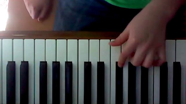 How to play Seasons of Love on the piano смотреть онлайн