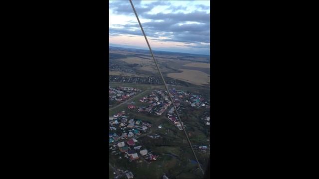 полёт на дельтаплане заядлых рыбаков