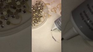 Мастер класс по приклеиванию страз