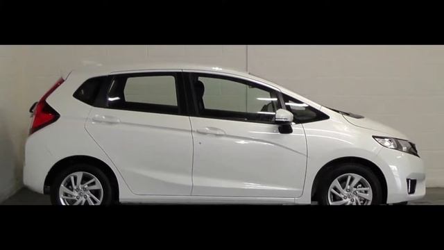 2017 HONDA JAZZ SE 1.3 i-VTEC | 6,200 Miles From New | Bassetts Honda смотреть онлайн