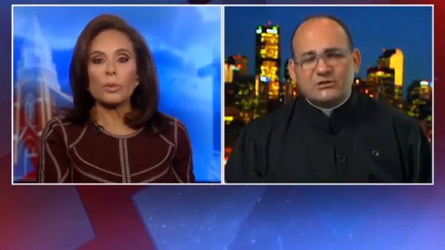 Judge Jeanine Pirro : Earlier this week Judge Jeanine sat down with Father Andre Mahanna смотреть онлайн