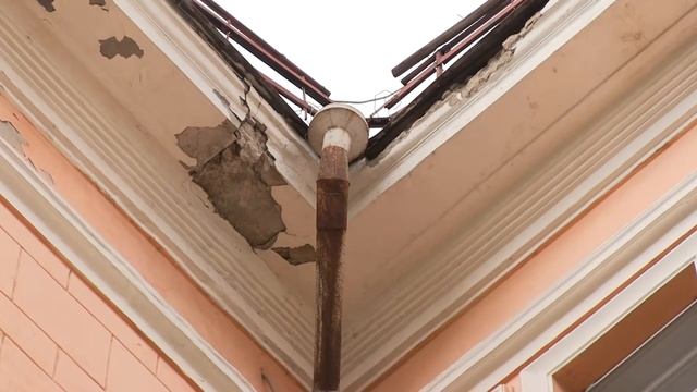 трещина в доме на Дзержинского, 1 смотреть онлайн