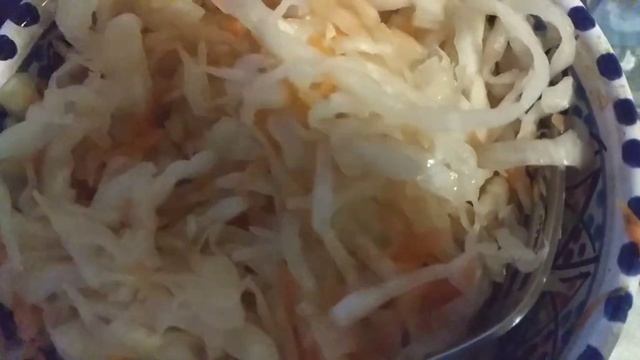 Картошка жаренная с салом и луком. смотреть онлайн