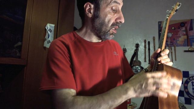 Baton rouge V2-B sun Baritone Ukulele смотреть онлайн