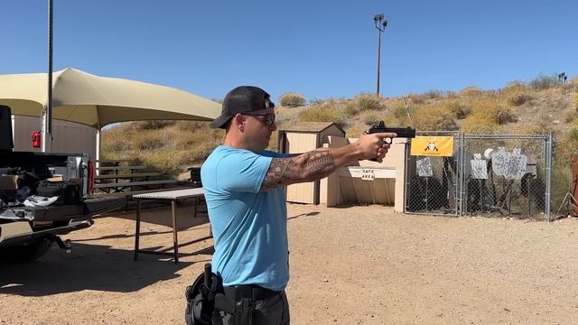 Learning To Shoot With A Red Dot | Ft. Michelle Viscusi смотреть онлайн