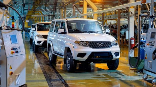 Дошли наконец. Верхи не могут, низы не хотят жить как раньше. УАЗ смотреть онлайн