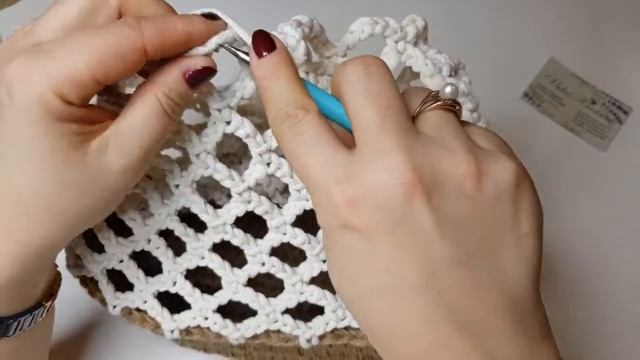 Сумка из шнура крючком. Сумка из джута крючком. Узор крючком "Сеточка". смотреть онлайн