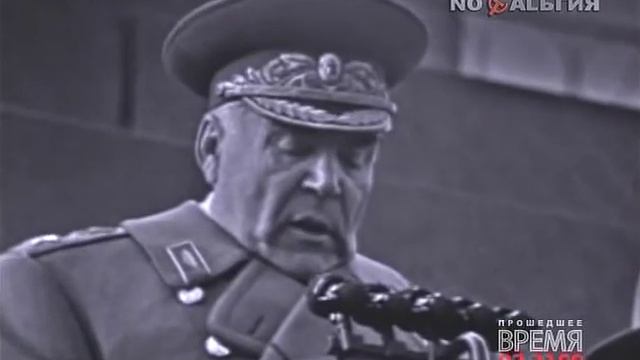 МВОКУ на параде 7 ноября 1966г. / November 7th, 1966 смотреть онлайн