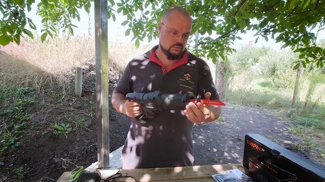 Распаковка и тест аккумуляторной сабельной пилы Dnipro-M DRS-200 смотреть онлайн