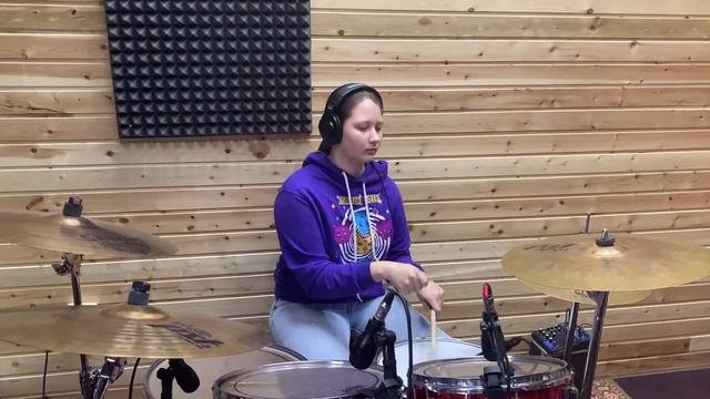 Кис-Кис - Мальчик (Drum cover by Milana Sabaraleeva) смотреть онлайн