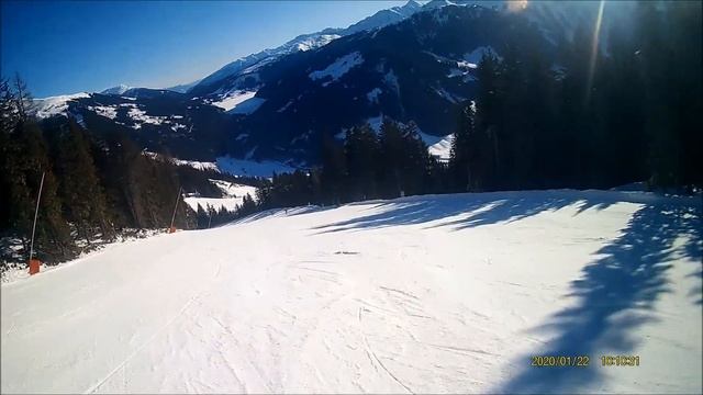 Спуск на горных лыжах (22-янв-2020, Циллерталь Арена). [27]