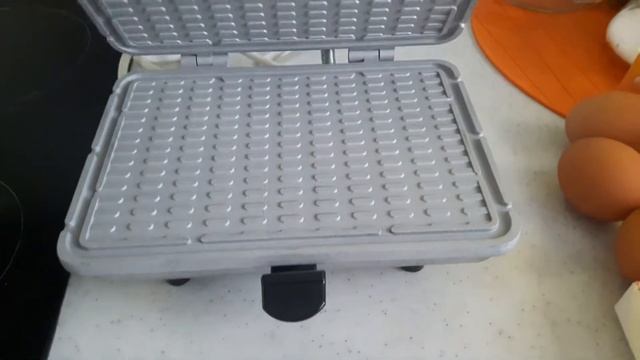 СОВЕТСКАЯ вафельница смотреть онлайн