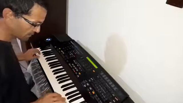 Ork Merdin Tigara Mix Ona buna bakma Roland E 86 смотреть онлайн