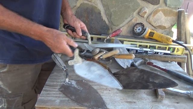 MASON TOOLS (Part 1) Mike Haduck, Trowels, hammers, levels смотреть онлайн