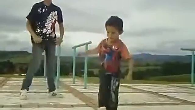 Dual Mix Dance Free Step Малыш танцует тектоник 1 смотреть онлайн