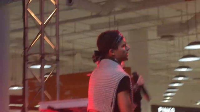 Eric Saade - Heart of a lion (Moscow 3 december 2016) смотреть онлайн