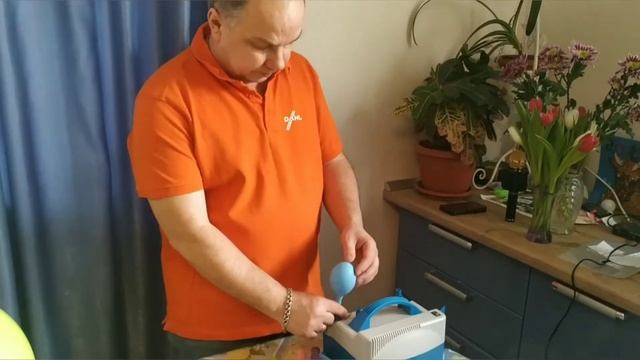 Шарики под потолок без ГЕЛИЯ.Время полета шарика 3 месяц.Balloons under the ceiling without HELIUM смотреть онлайн