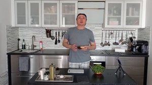 Салат руккола с креветками