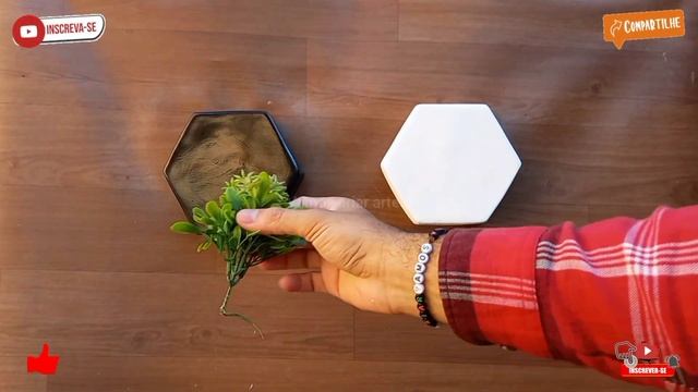 COMO FAZER 4 VASOS DECORATIVOS PARA PAREDE FEITOS DE GESSO | FAÇA VOCÊ MESMO VASOS DECORATIVOS смотреть онлайн
