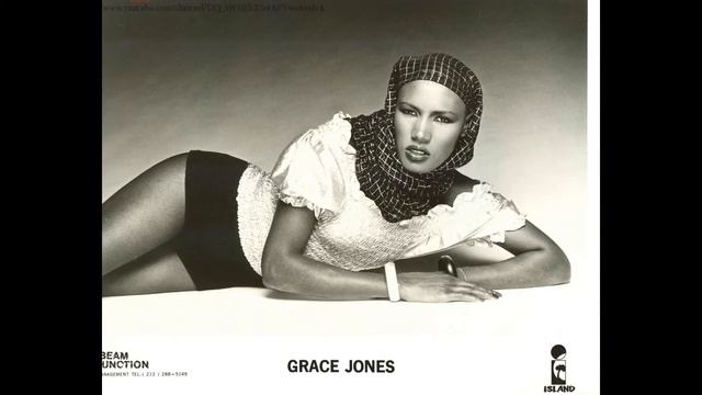 Грэйс Джонс (Grace Jones) musical slide show смотреть онлайн