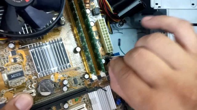 PC BUILD CORE 2 DUO NVIDIA GT 210 смотреть онлайн