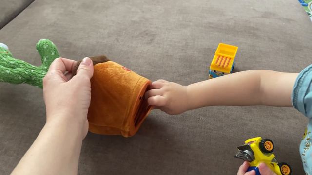 Танцующий кактус ОБЗОР игрушки с ALIEXPRESS / Танцующий кактус с АЛИЭКСПРЕСС / Обзор игрушки смотреть онлайн