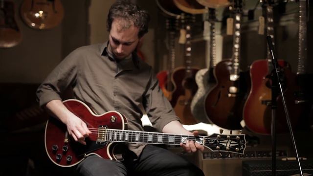 1979 Gibson Les Paul Custom смотреть онлайн