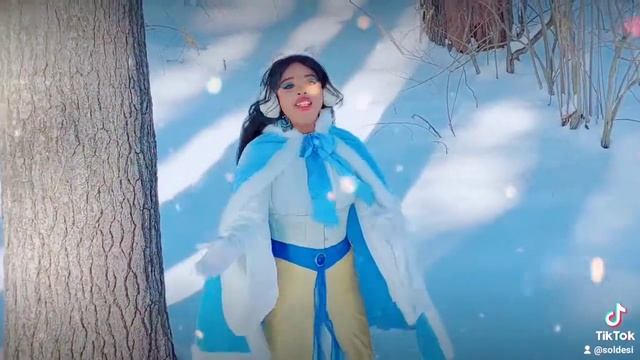 When your camera man forgets he's filming ☺ #singer #princess #fairytales смотреть онлайн