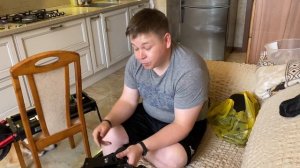 Ремонт складного механизма Kugoo Max Speed. Катаемся на сиденьях, наши впечатления.