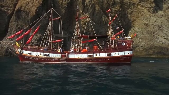 По морю на Карадаг. Крым. Коктебель. смотреть онлайн