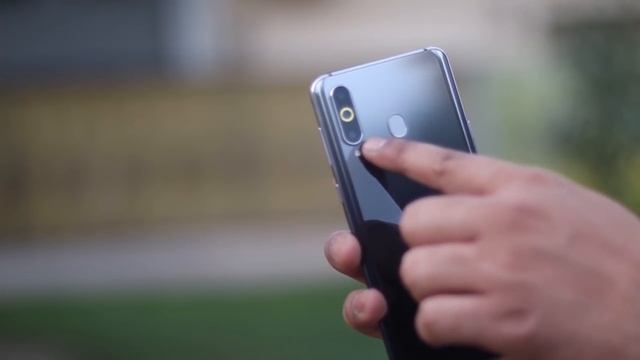 SAMSUNG Galaxy A8s IN PAKISTAN | UNBOXING & FIRST LOOK | INFINITY O DISPLAY | смотреть онлайн