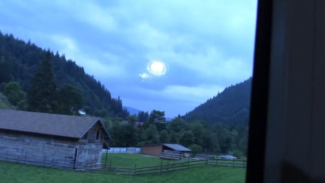 Садиба "Біля річки" у Карпатах. смотреть онлайн