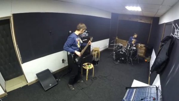 Кино "Звезда по имени Солнце" // "Der Stern mit dem Namen die Sonne" [dirty bass & drum trash cover