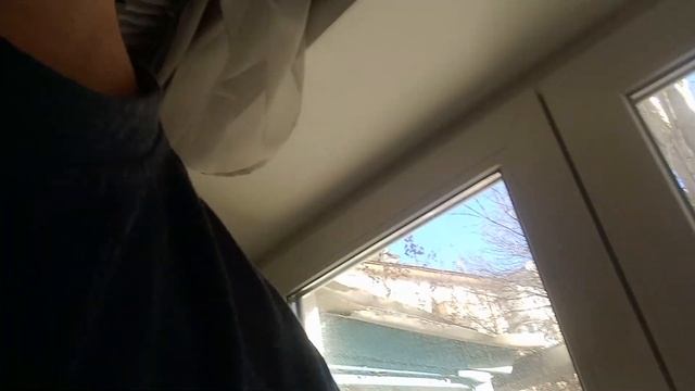 Демонтаж старого и монтаж металлопластикового окна - часть 1 смотреть онлайн