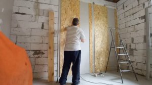 ? Использую пену для монтажа гипсокартона к стене. | Строю САМ