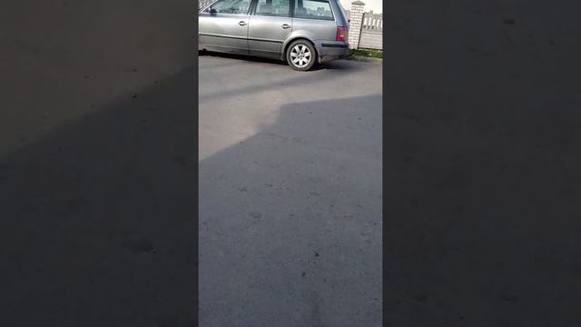 ПОЧЕМУ НЕЛЬЗЯ ОСТАВЛЯТЬ МАШИНУ С ВЫВЕРНУТЫМИ КОЛЕСАМИ смотреть онлайн