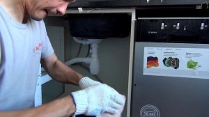Подключение посудомоечной машины BOSCH SPV 40X80 | РЕМОНТ - Московская КУХНЯ