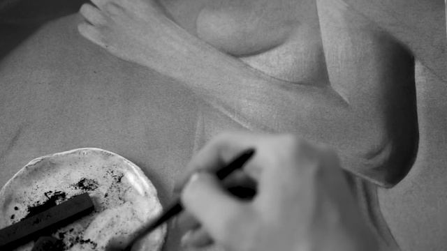 Creating Textured Portraits with Charcoal | Work in Progress смотреть онлайн