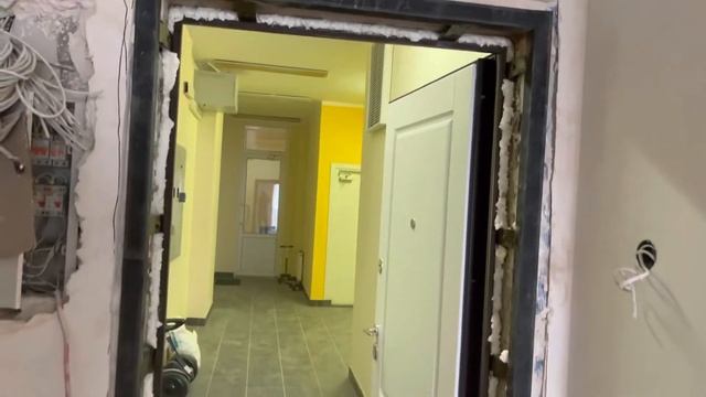 Стена из газобетона это порок, или что-то можно с этим дверным проёмном сделать?