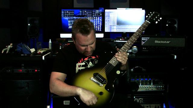 Gibson Les Paul Junior (Unboxing and Test) смотреть онлайн