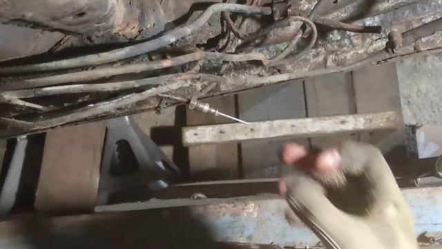 Глушим тормозную трубку без спец инструмента 2 способа, #своимируками #тормоза #трубка смотреть онлайн