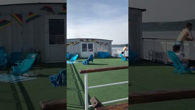 Теплоход "Хирург Разумовский" на Волге смотреть онлайн