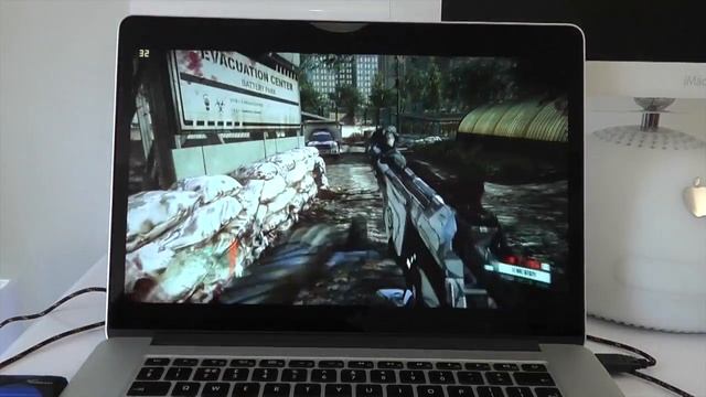 Retina MacBook Pro vs Alienware m14x Crysis 2 - Gaming смотреть онлайн