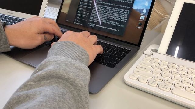 디자이너를 위한 노트북 | 맥북(Macbook)이 아니면 전 애시당초 살 생각이 없어요 смотреть онлайн