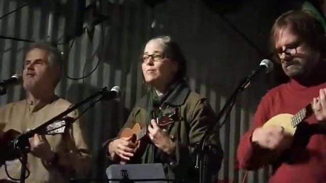 "Only Love Can Break Your Heart" - Madison Squares @ The Uke Hut NYC 10/28/11 смотреть онлайн