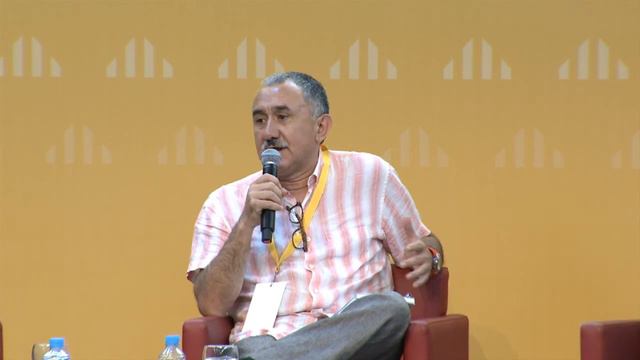 Conferència Nacional 2013. Una república econòmicament més pròspera смотреть онлайн