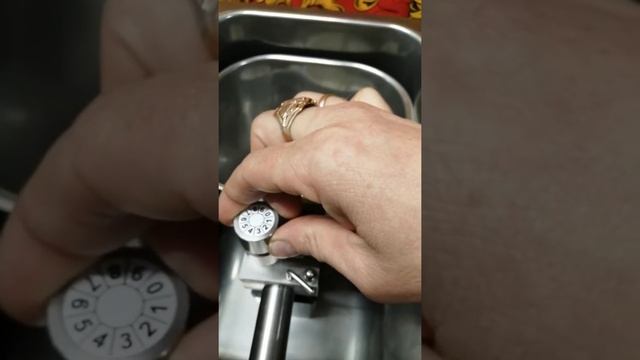 3 Машина для взбивания сливок neumarker смотреть онлайн