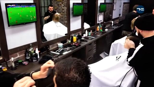 Подростки и волосы! смотреть онлайн